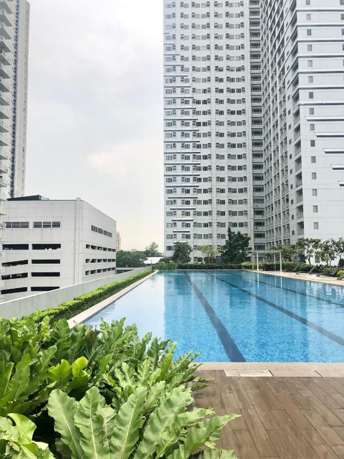 מנילה Myrvin At Grass Residences, Qc מראה חיצוני תמונה
