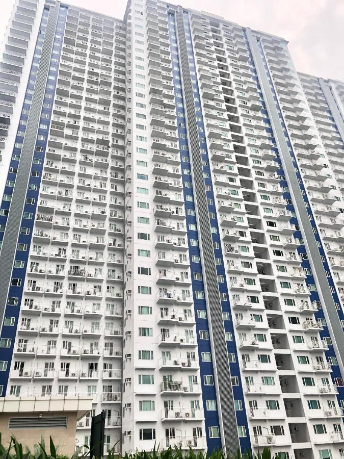 מנילה Myrvin At Grass Residences, Qc מראה חיצוני תמונה