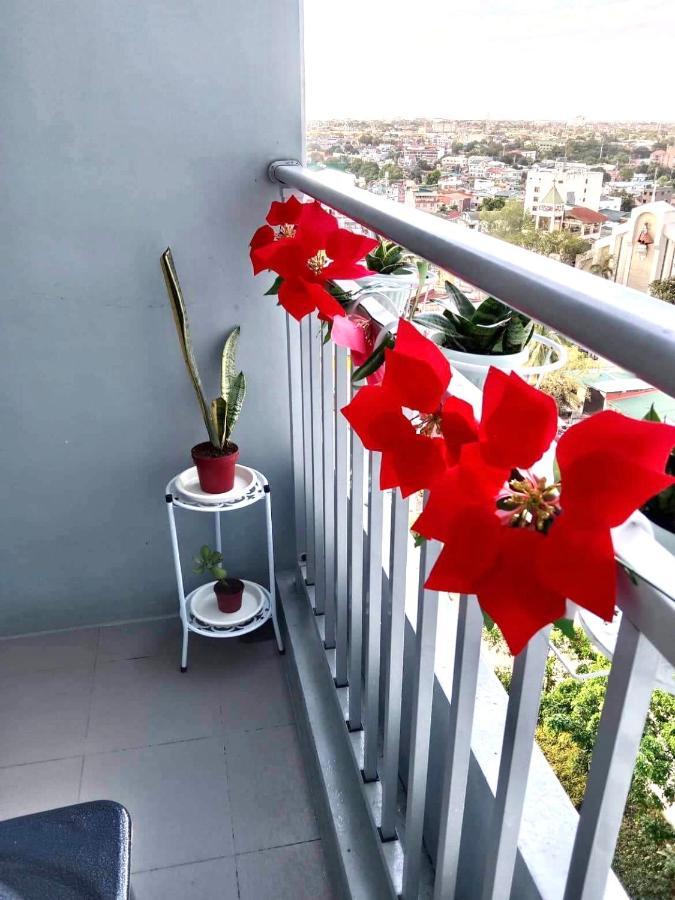 מנילה Myrvin At Grass Residences, Qc מראה חיצוני תמונה