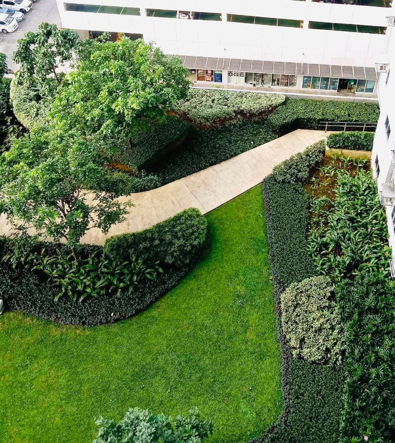 מנילה Myrvin At Grass Residences, Qc מראה חיצוני תמונה