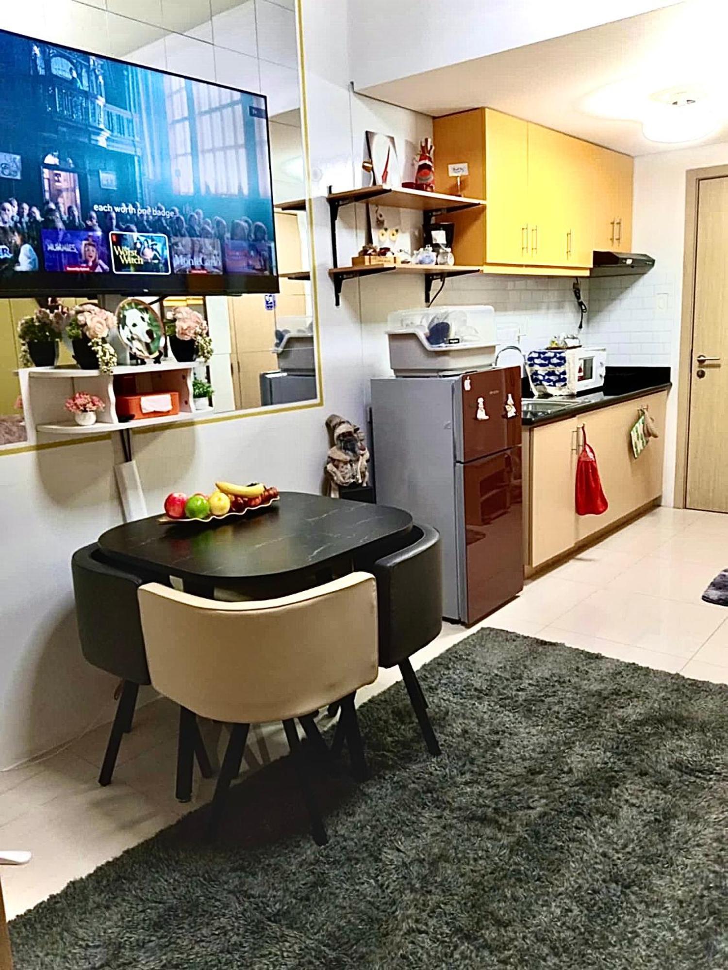 מנילה Myrvin At Grass Residences, Qc מראה חיצוני תמונה
