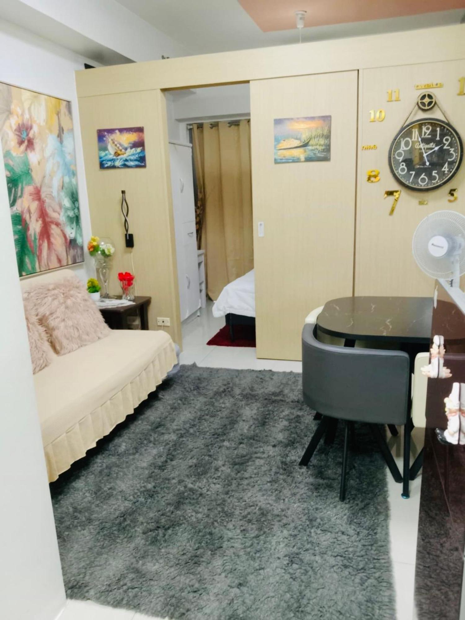 מנילה Myrvin At Grass Residences, Qc מראה חיצוני תמונה
