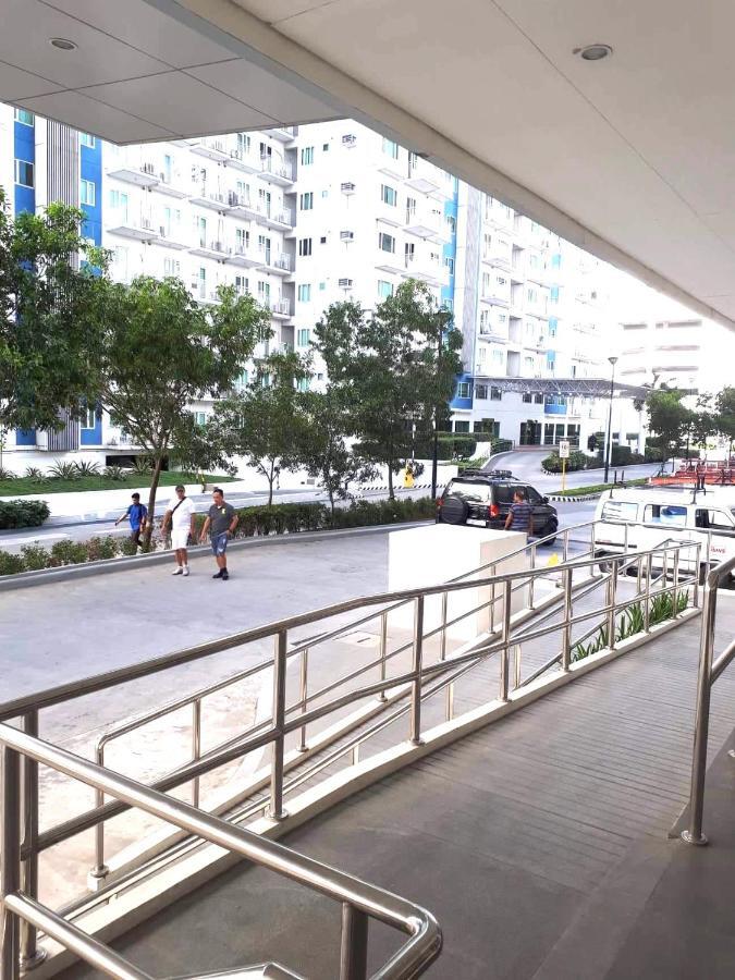 מנילה Myrvin At Grass Residences, Qc מראה חיצוני תמונה